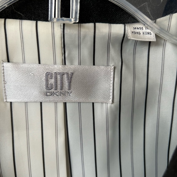 DKNY City Blazer - Picture 3 of 12